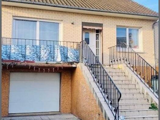 Maison à vendre 158 900 € 4 pièces 3 chambres 113 m² 276 m² de terrain Pierrette-Jardin Public Béthune 62400
