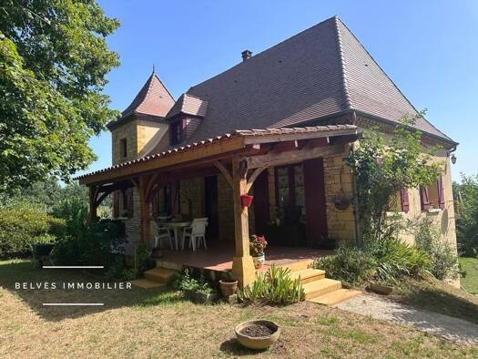 Maison à vendre 298 000 € 6 pièces 4 chambres 140 m² 3 300 m² de terrain Sainte-Foy-de-Belvès 24170