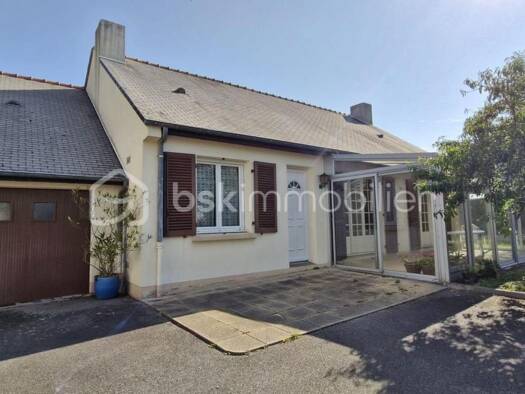 Maison de plain-pied à vendre 209 990 € 5 pièces 3 chambres 85 m² 1 280 m² de terrain Saint-Didier 35220