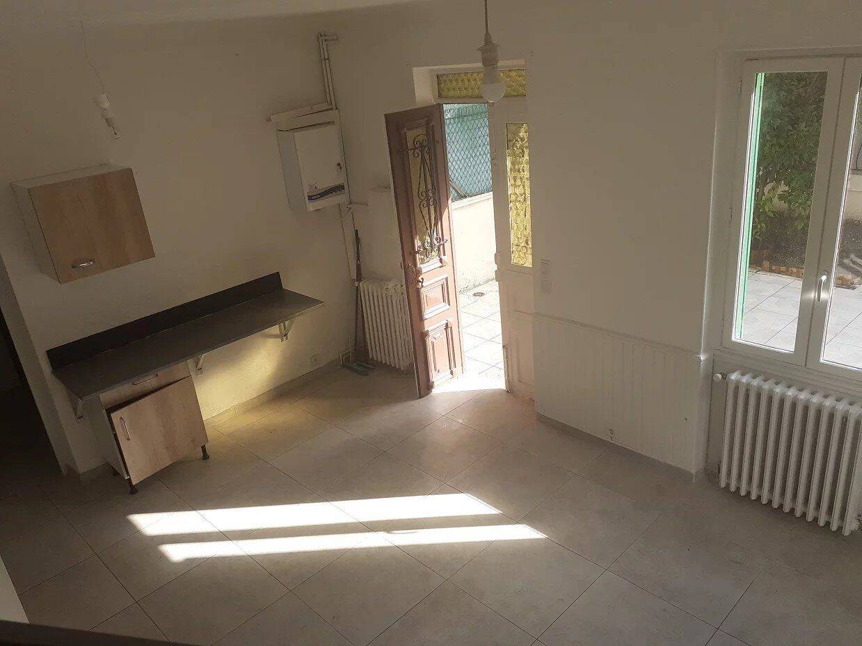 Trois pièces en duplex avec terrasse — 4