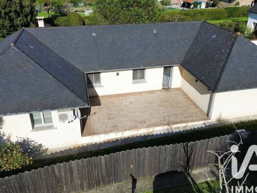 Maison de plain-pied à vendre 349 000 € 5 pièces 4 chambres 137 m² 720 m² de terrain Morlaàs 64160