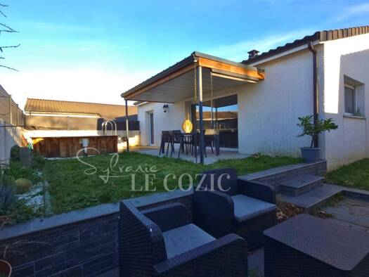 Maison de plain-pied à vendre 299 900 € 4 pièces 3 chambres 91 m² 327 m² de terrain Ondes 31330