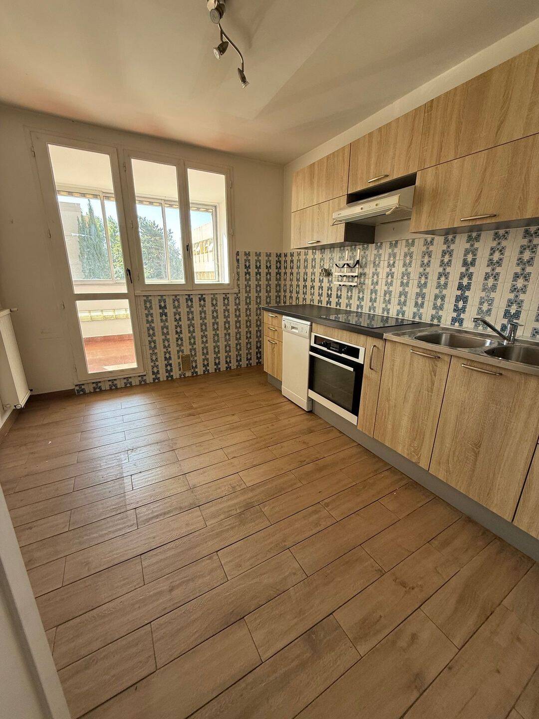 Appartement 4 pièces 80 m² · à Aix-en-Provence · 80,5 m² · 1 200 €/mois