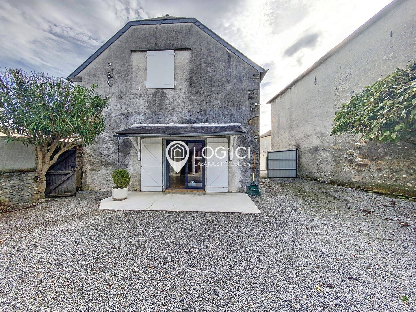 Maison 4 pièces 100 m² · à Coarraze · 99,9 m² · 830 €