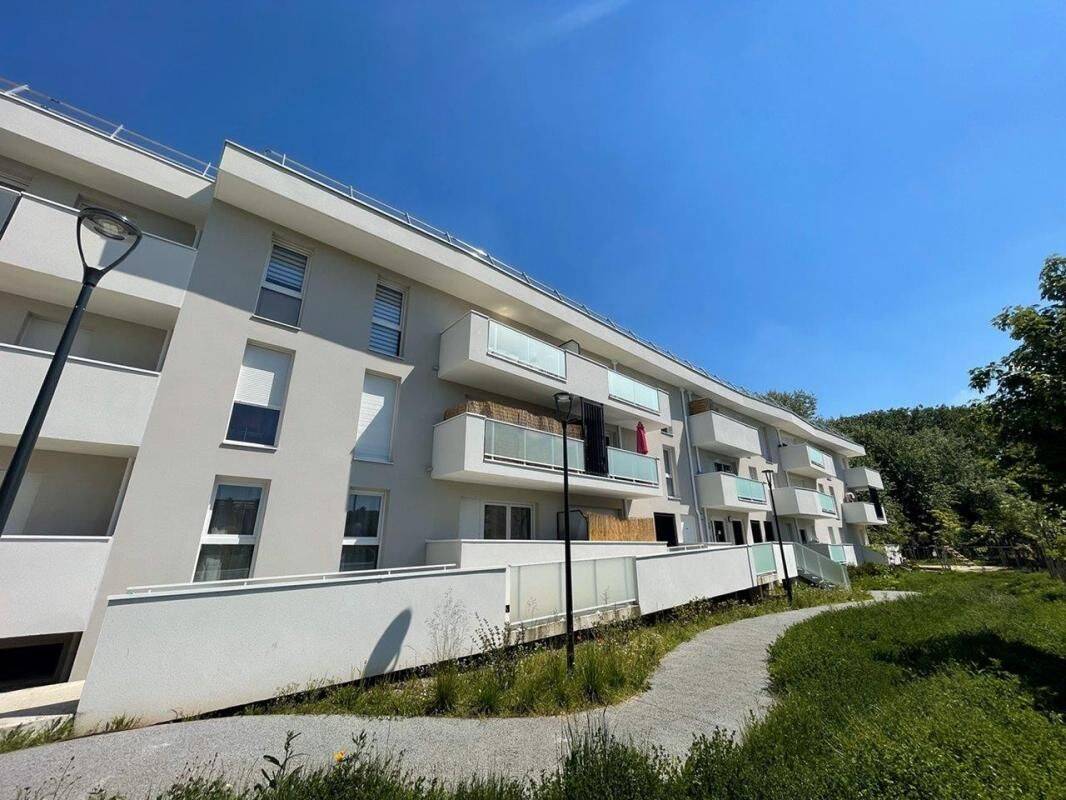 Appartement 3 pièces 63 m² · à Épône · 63 m² · 914 €/mois