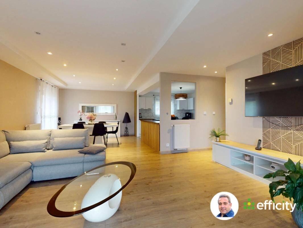 Maison 6 pièces 175 m² · à Châtillon-sur-Chalaronne · 175 m² · 360 000 €