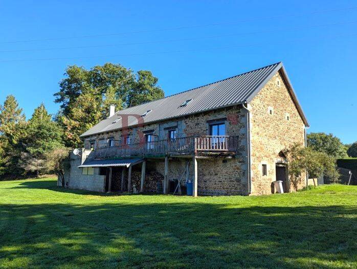 Maison 7 pièces 170 m² · à Neuvic · 170 m² · 336 000 €