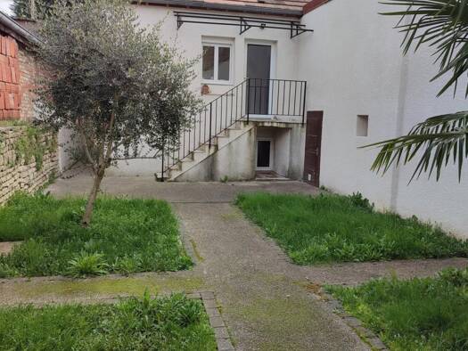 Maison à vendre 174 000 € 3 pièces 1 chambre 53 m² 446 m² de terrain Zone Portuaire-Le Boichot Dole 39100