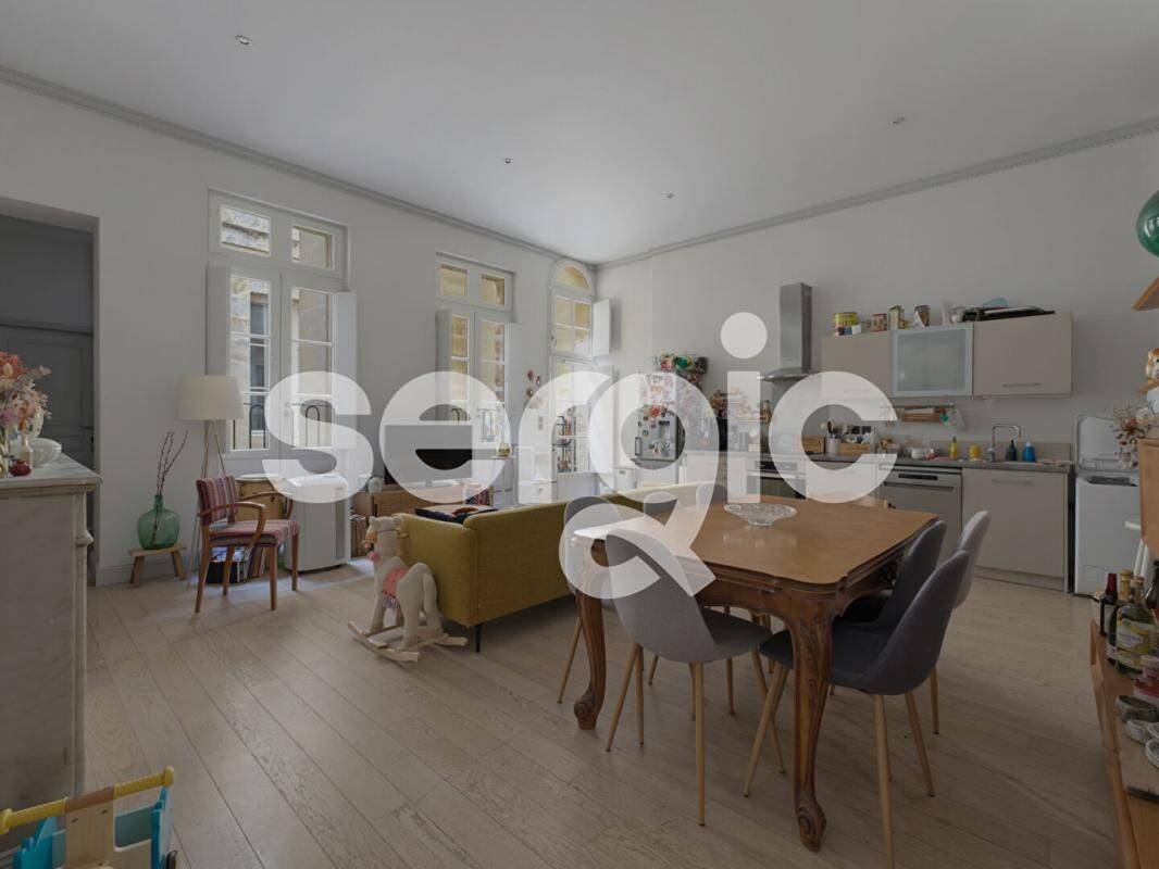 Appartement 4 pièces 82 m² · à Bordeaux · 82 m² · 441 000 €