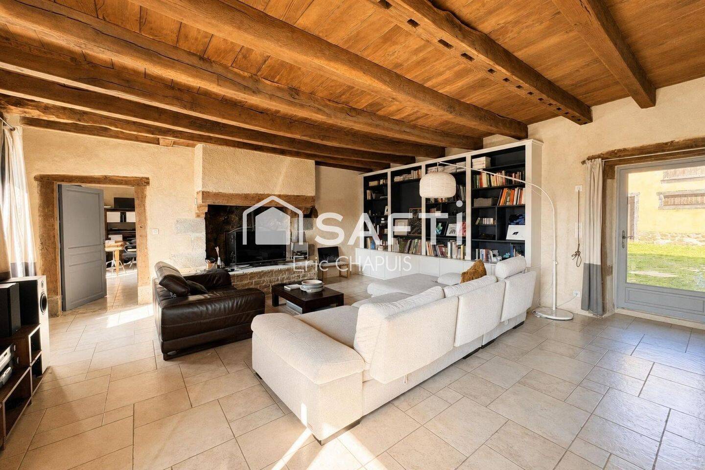 Maison 8 pièces 350 m² · à Gévezé · 350 m² · 848 500 €