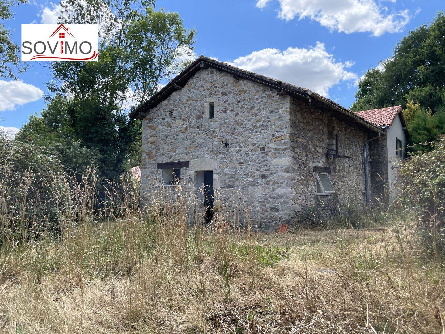 Maison 3 pièces 78 m² · à Manot · 77,5 m² · 23 000 €