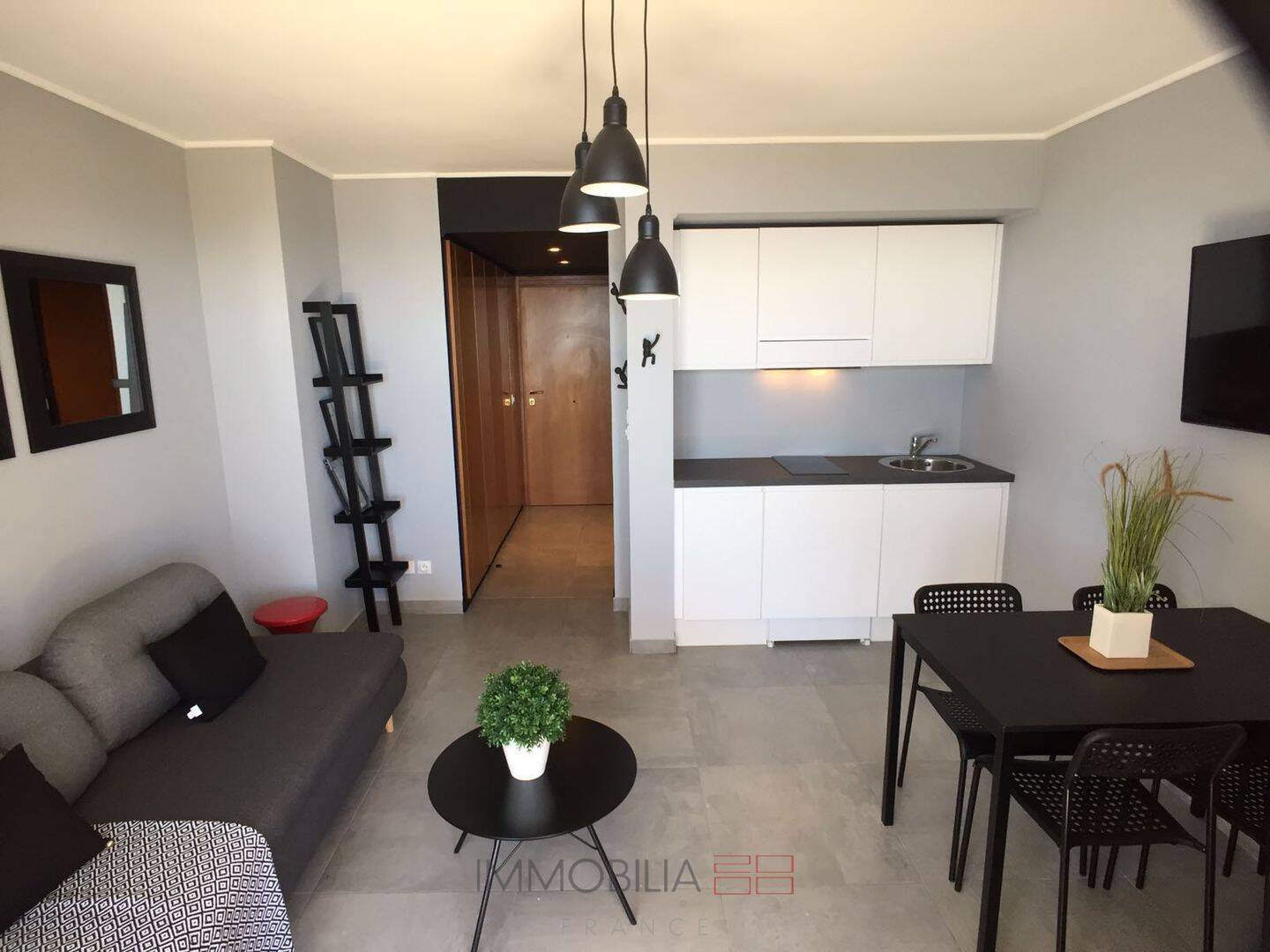 Appartement 1 pièce 22 m² · à Roquebrune-Cap-Martin · 22 m² · 1 150 €