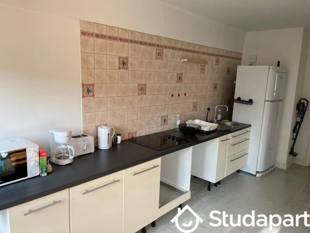 1 pièce 11 m² · à Reims · 11 m² · 485 €
