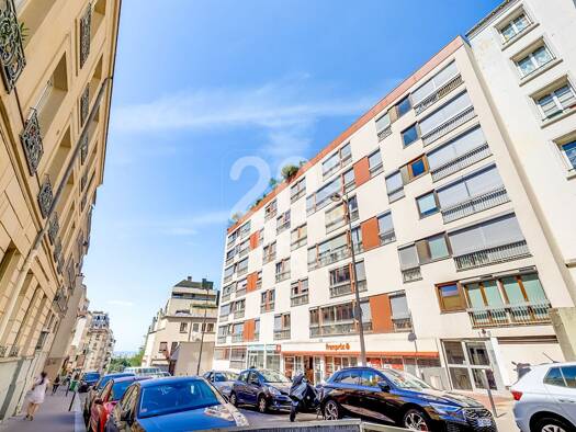 Appartement à vendre 549 000 € 3 pièces 2 chambres 70 m² Étage 5/6 Danube-Porte des Lilas Paris 19ème arrondissement 75019