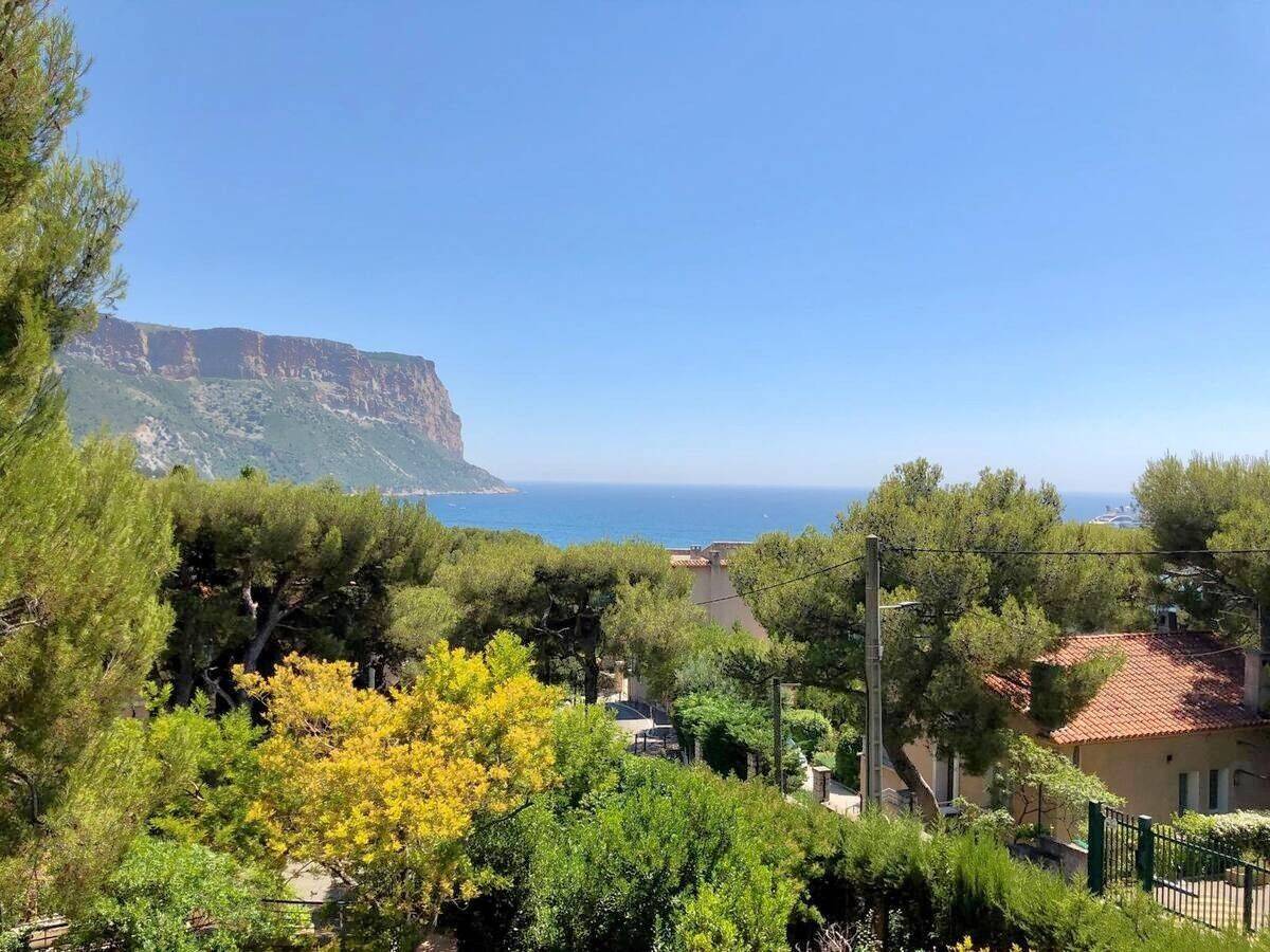 Appartement 3 pièces 74 m² · à Cassis · 73,9 m² · 1 450 €