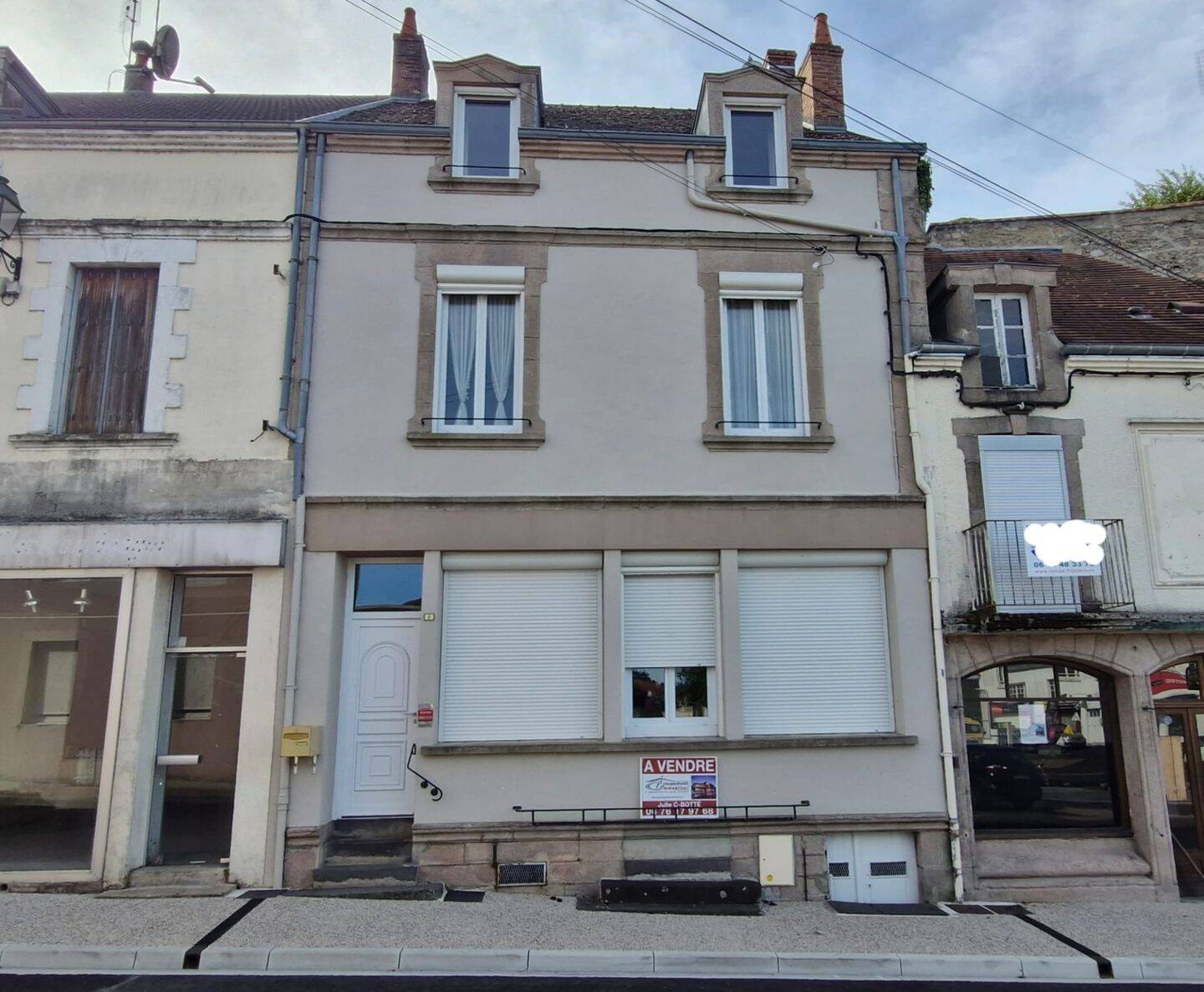 Maison 6 pièces 126 m² · à Luzy · 126 m² · 44 000 €