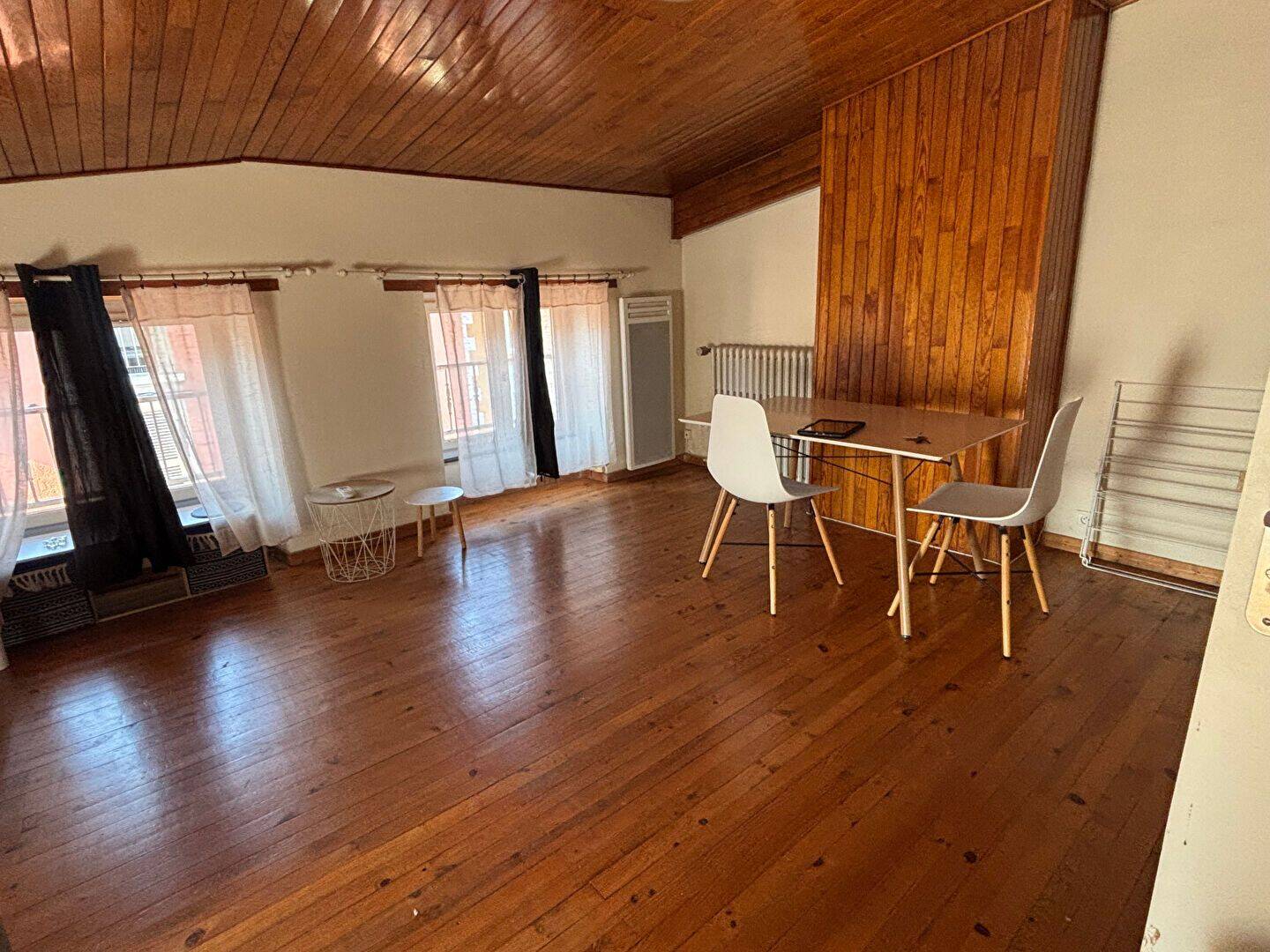 Appartement 1 pièce 22 m² · à La Côte-Saint-André · 21,6 m² · 315 €/mois