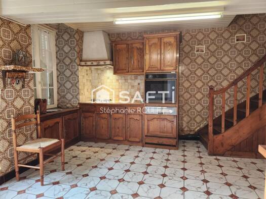 Maison à vendre 97 000 € 4 pièces 2 chambres 84 m² 153 m² de terrain Chantonnay 85110