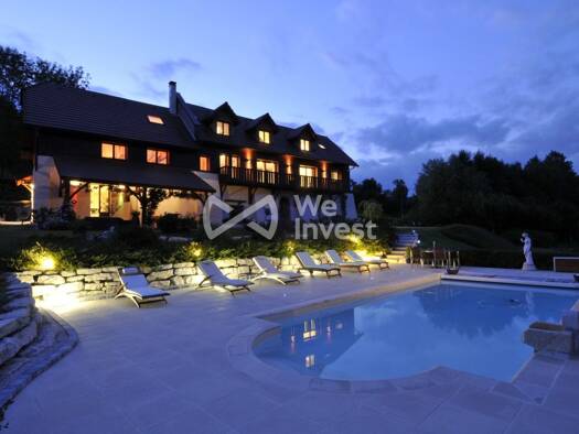 Maison à vendre 1 500 000 € 8 pièces 6 chambres 344 m² 7 000 m² de terrain Traize 73170