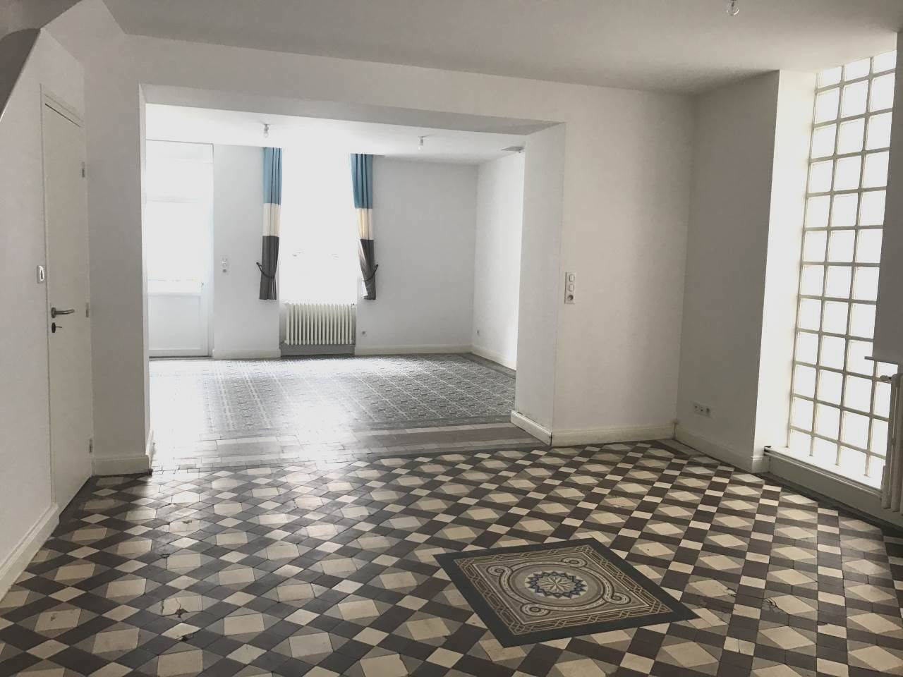 Maison 5 pièces 160 m² · à Arras · 160,4 m² · 1 518 €
