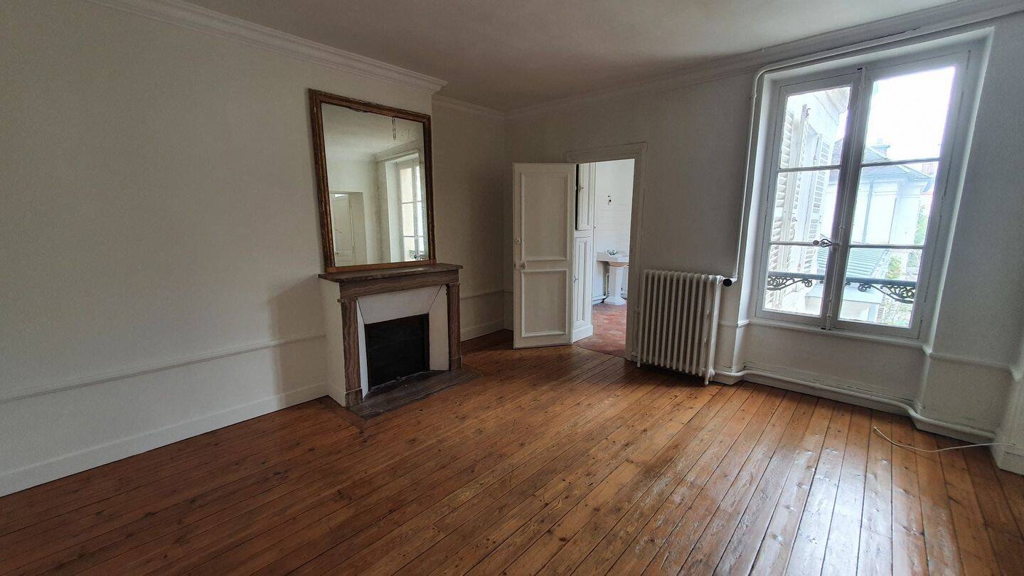 Appartement 3 pièces 79 m² · à Fontainebleau · 79,3 m² · 379 000 €