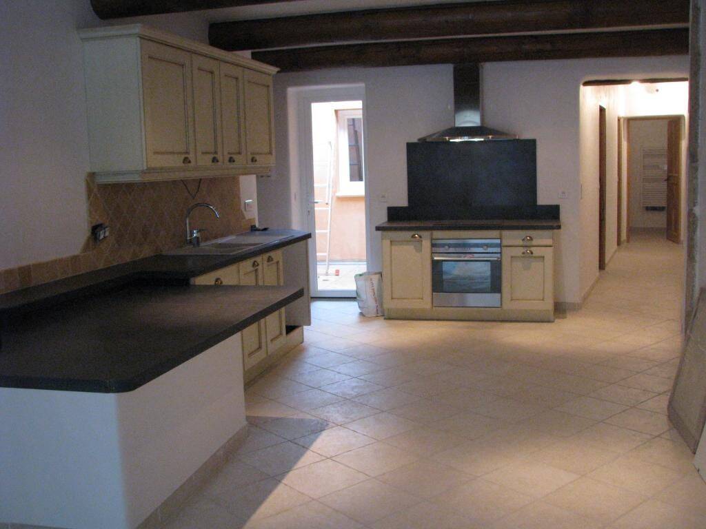 Appartement 3 pièces 99 m² · à Cavaillon · 98,5 m² · 879 €