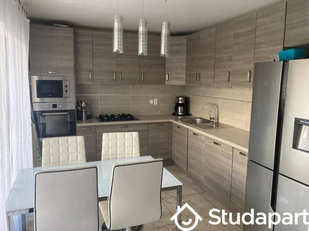 Appartement 1 pièce 12 m² · à La Falaise · 12 m² · 470 €/mois