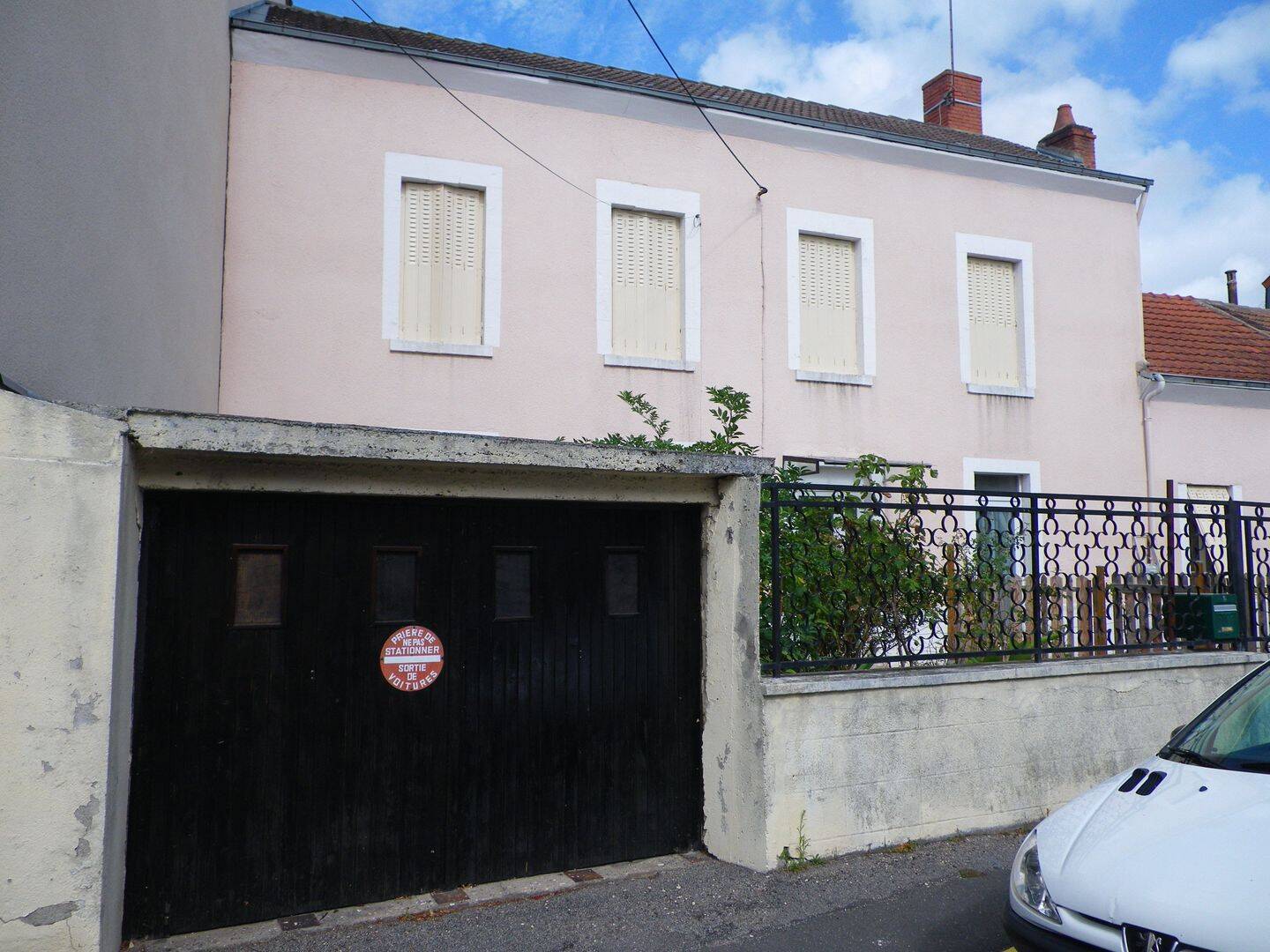 Maison 3 pièces 105 m² · à Vierzon · 105 m² · 765 €