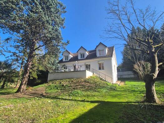 Maison à louer 3 540 € 5 pièces 3 chambres 158 m² 1 833 m² de terrain Ouest Marly-le-Roi 78160