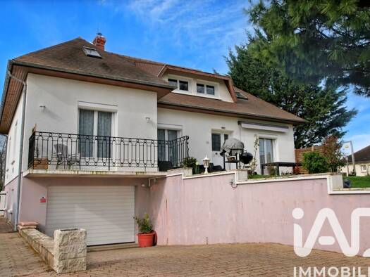 Maison à vendre 249 500 € 6 pièces 4 chambres 162 m² 2 310 m² de terrain Beaulieu-sur-Loire 45630