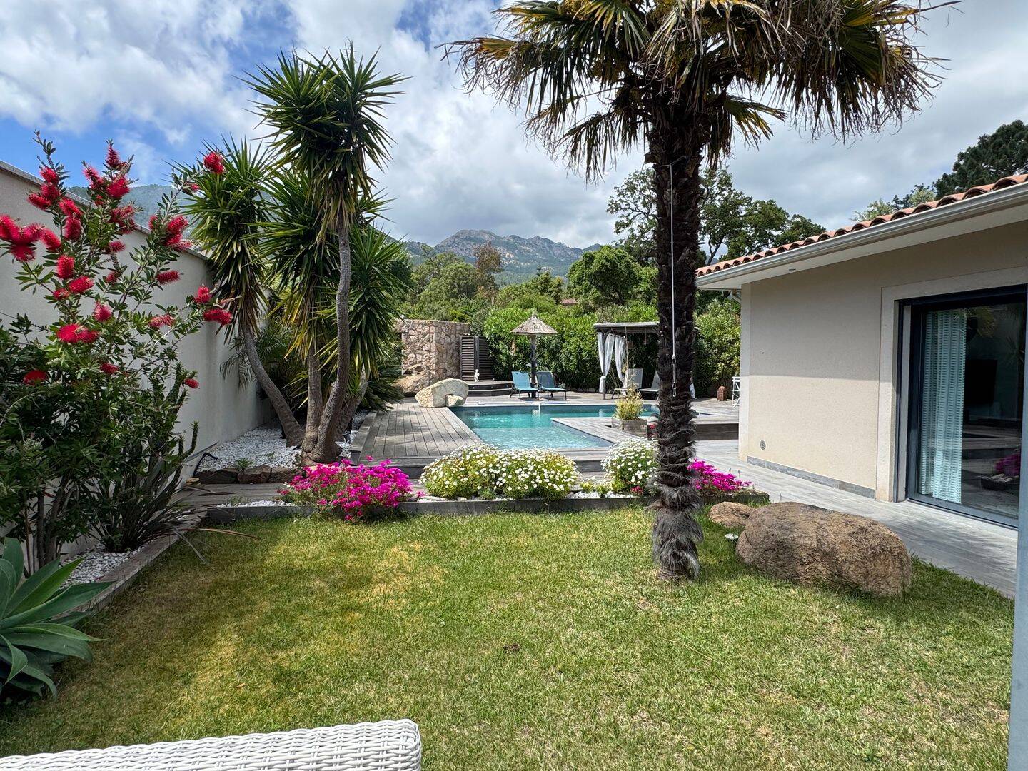 Maison 7 pièces 174 m² · à Zonza · 174 m² · 1 270 000 €