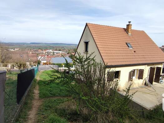 Pavillon à vendre 189 000 € 5 pièces 4 chambres 97 m² 707 m² de terrain Pont-sur-Yonne 89140