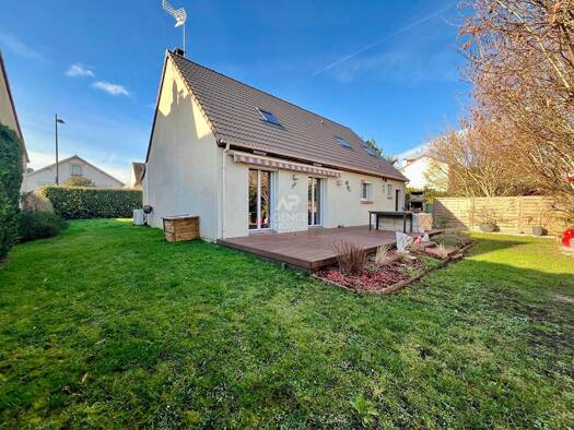 Maison à vendre 840 000 € 8 pièces 4 chambres 145 m² 482 m² de terrain Carrières-sur-Seine 78420