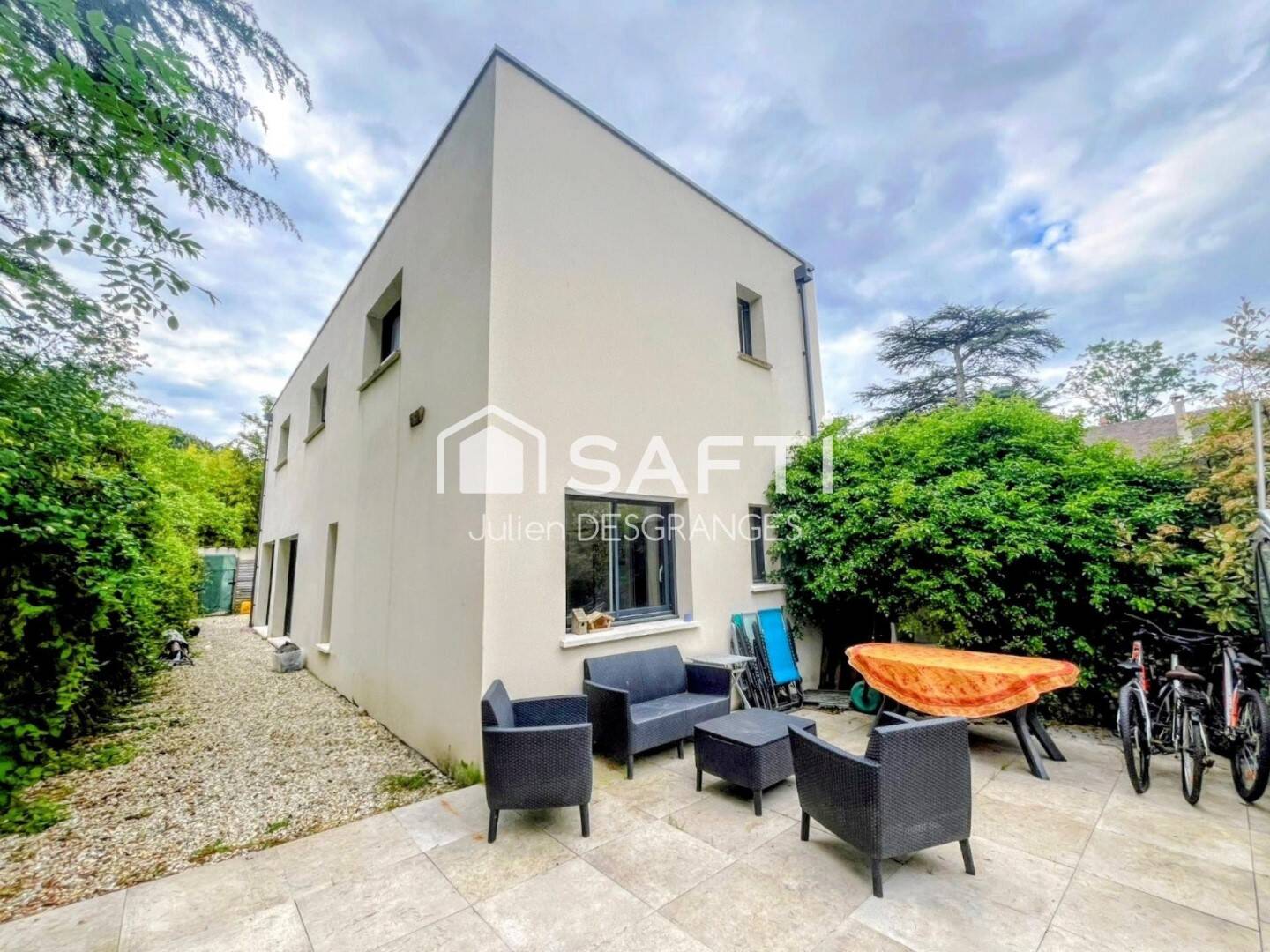Maison 5 pièces 135 m² · à Amboise · 135 m² · 445 000 €