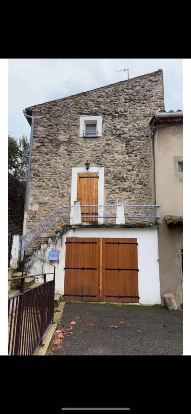 Maison 3 pièces 84 m² · à Saint-Julien-de-Peyrolas · 84 m² · 138 000 €