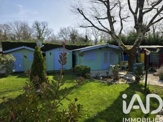 Propriété de loisirs à vendre 145 000 € 488 m² de terrain Les Ecarts Saint-Pierre-d'Oléron 17310