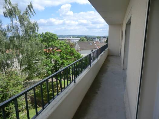 Appartement à louer 650 € 4 pièces 2 chambres 74,3 m² Étage 3/4 Limoges 87000