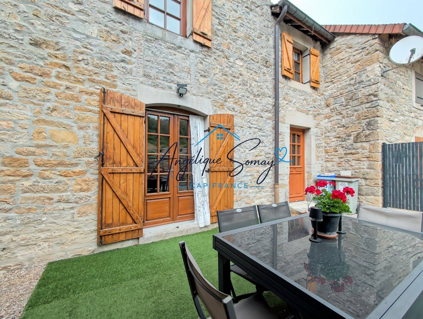 Maison 7 pièces 164 m² · à Baume-les-Messieurs · 164 m² · 231 000 €