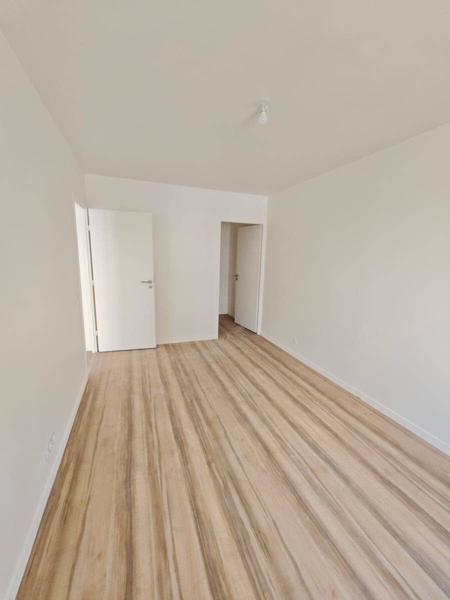 Appartement 4 pièces 77 m² · à Courbevoie · 77 m² · 1 842 €/mois