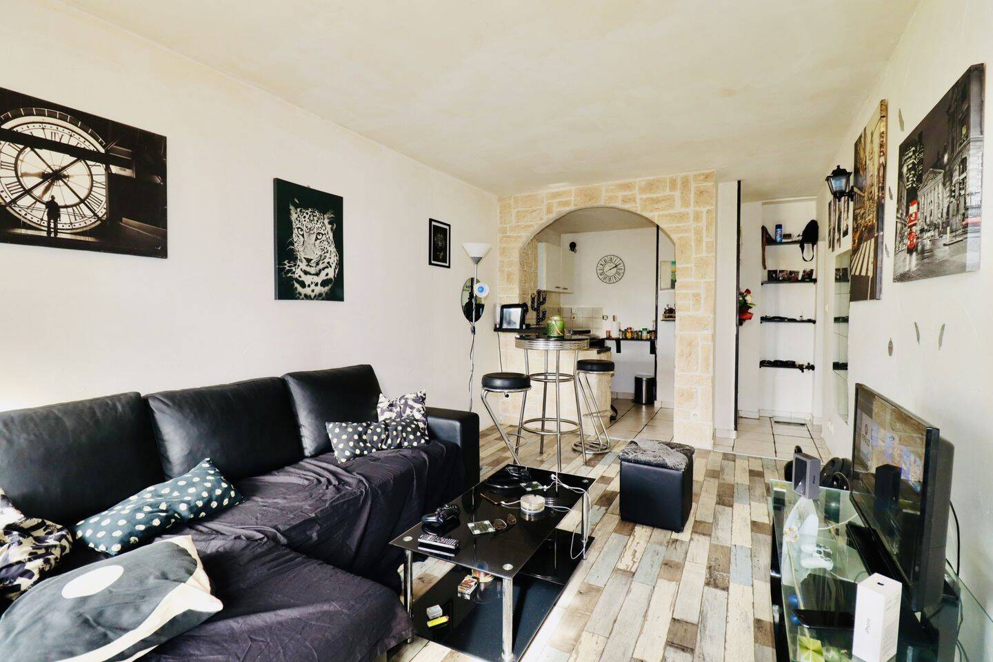 Appartement 2 pièces 30 m² · à Aubagne · 29,9 m² · 94 000 €