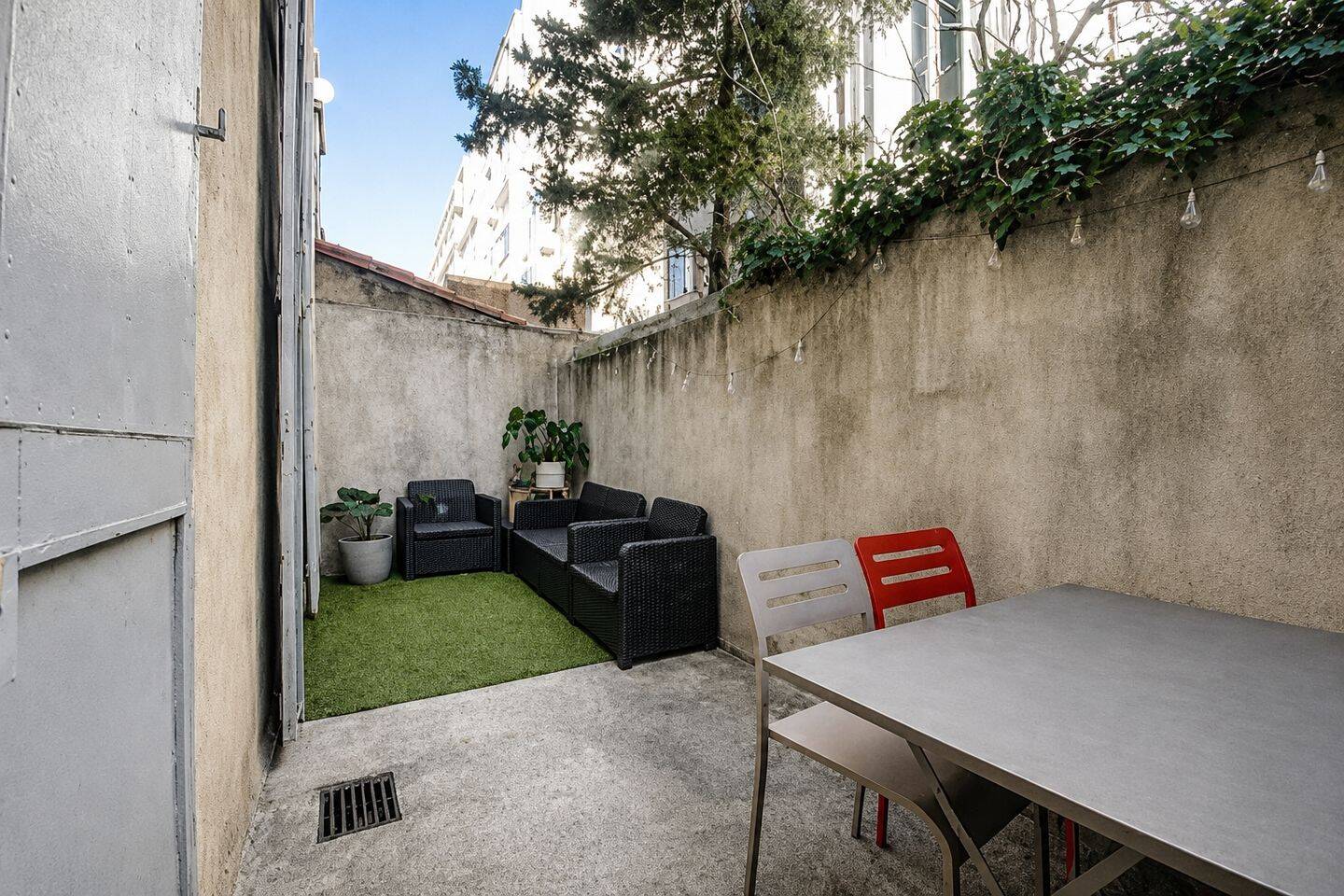 Appartement 2 pièces 52 m² · à Marseille 6ème Arrondissement · 51,5 m² · 1 100 €