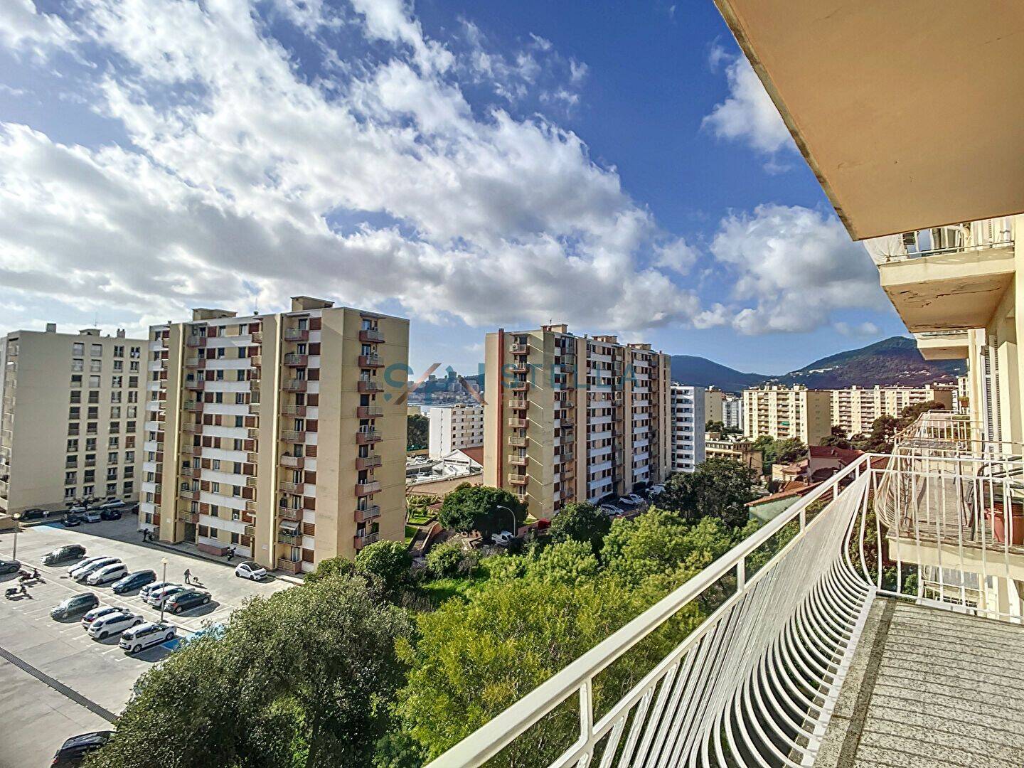 Appartement 3 pièces 55 m² · à Ajaccio · 55 m² · 935 €