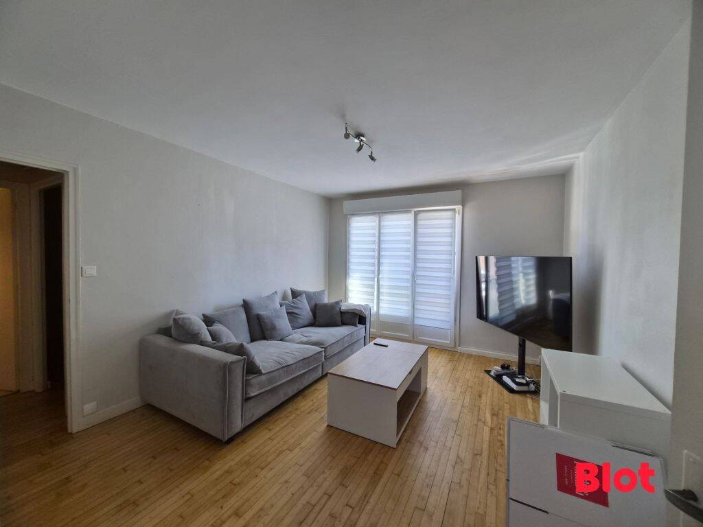 Appartement 2 pièces 44 m² · à Fougères · 44,3 m² · 460 €