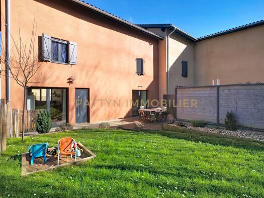 Maison à vendre 359 000 € 5 pièces 3 chambres 137 m² 556 m² de terrain Sainte-Euphémie 01600