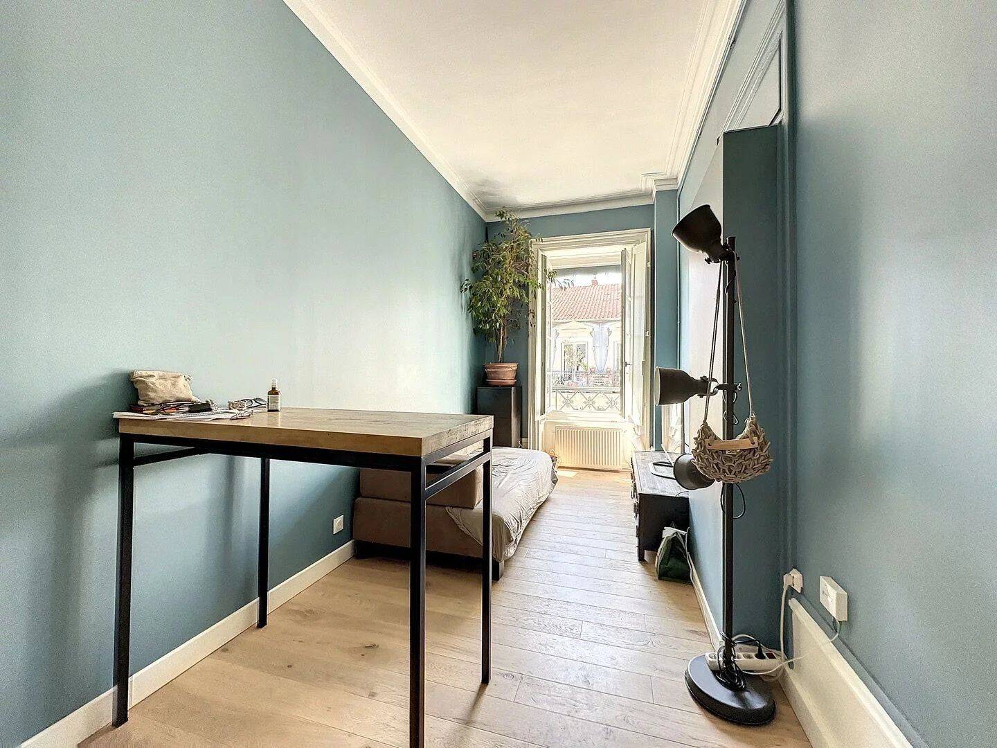 Appartement 2 pièces 54 m² · à Lyon 6ème Arrondissement · 53,6 m² · 1 041 €