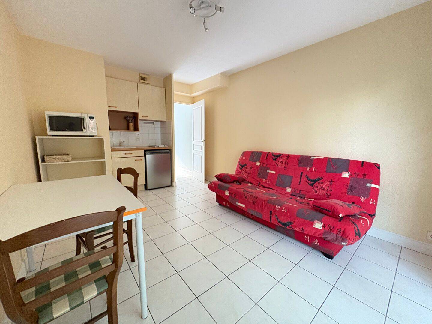 Appartement 1 pièce 27 m² · à La Rochelle · 27 m² · 665 €