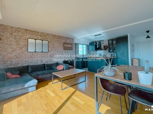 Appartement à louer 1 600 € 3 pièces 2 chambres 64 m² 4ème étage Clamart 92140