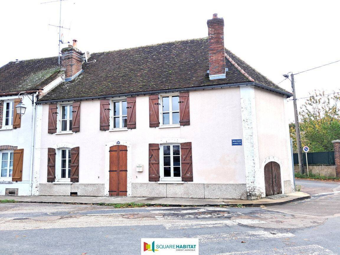 Maison 6 pièces 111 m² · à Villeneuve-sur-Yonne · 111,2 m² · 149 500 €