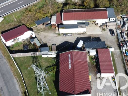 Terrain constructible viabilisé à vendre 215 000 € 1 724 m² de terrain Arignac 09400