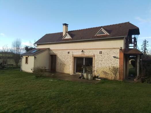 Maison à vendre 255 000 € 4 pièces 3 chambres 87 m² 3 000 m² de terrain Courdemanche 27320